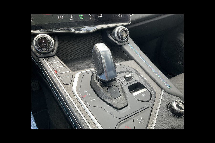 Lynk & Co 01 1.5 PHEV 262pk 360°Cam Carplay Pano.dak Stoelverw. Incl BTW Plug-in
