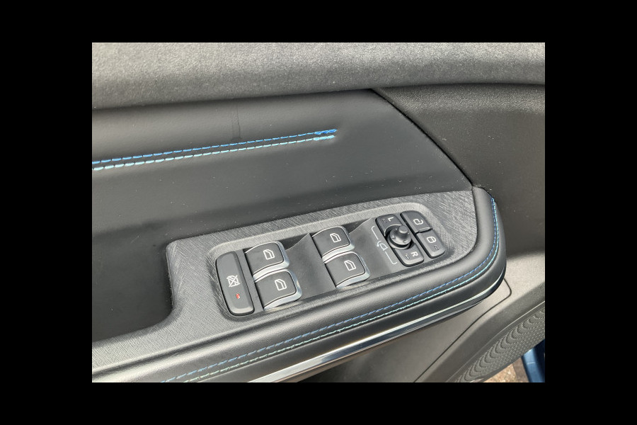 Lynk & Co 01 1.5 PHEV 262pk 360°Cam Carplay Pano.dak Stoelverw. Incl BTW Plug-in