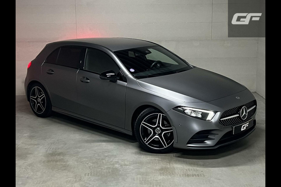 Mercedes-Benz A-Klasse 180 AMG Matgrijs Sfeerverlichting Carplay