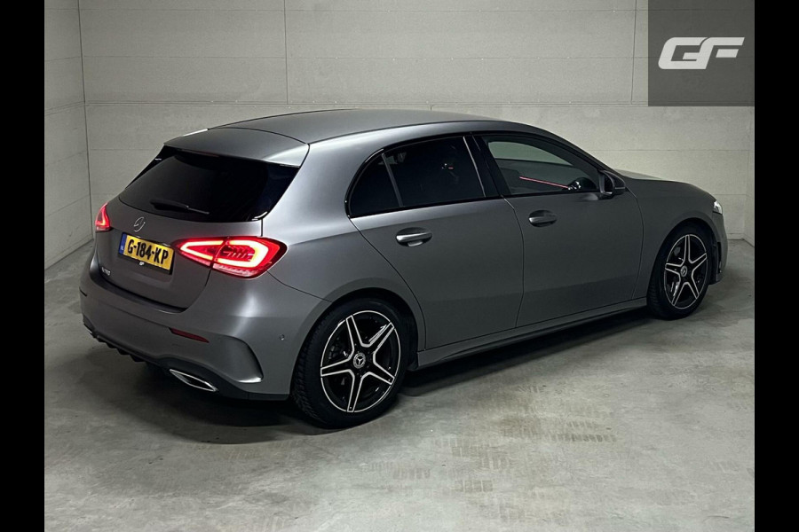 Mercedes-Benz A-Klasse 180 AMG Matgrijs Sfeerverlichting Carplay