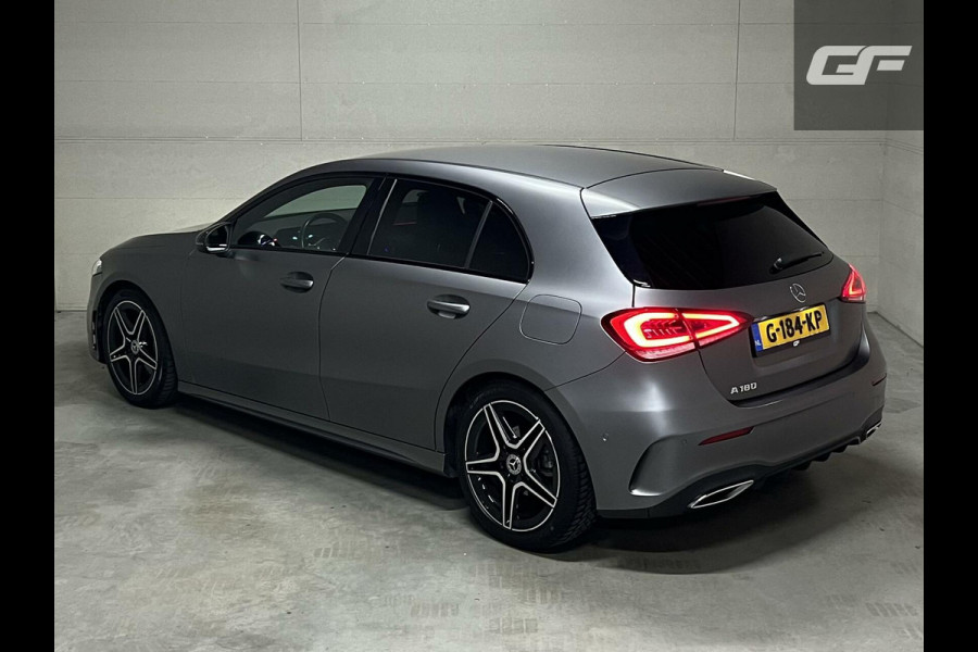 Mercedes-Benz A-Klasse 180 AMG Matgrijs Sfeerverlichting Carplay