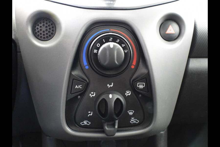 Peugeot 108 1.0 e-VTi Active Premium AIRCO/BLUETOOTH/PDC!
