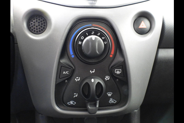 Peugeot 108 1.0 e-VTi Active Premium AIRCO/BLUETOOTH/PDC!