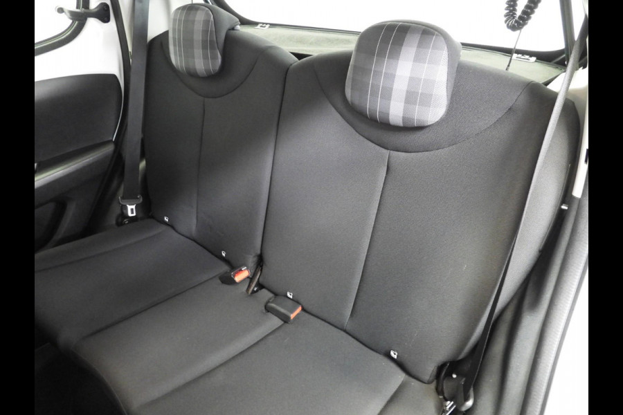 Peugeot 108 1.0 e-VTi Active Premium AIRCO/BLUETOOTH/PDC!