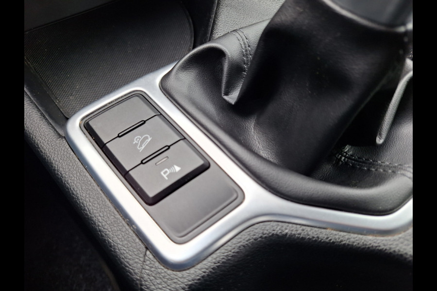 Kia Sportage 1.6 GDI Dynamic Plus Line | Leder | Trekhaak | Bi Xenon | Climate | Navi | Camera | (occasion)