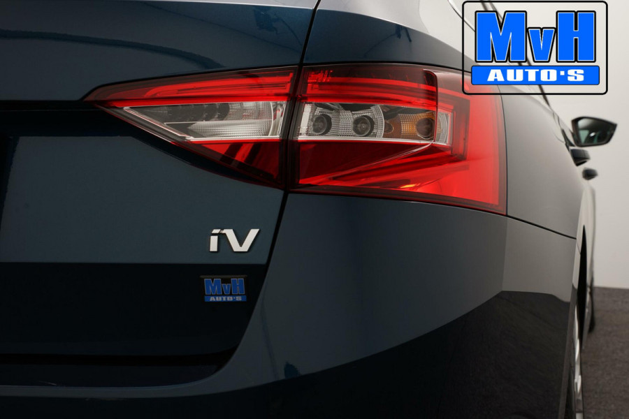 Škoda Superb Combi 1.4 TSI iV Business Edition Plus|