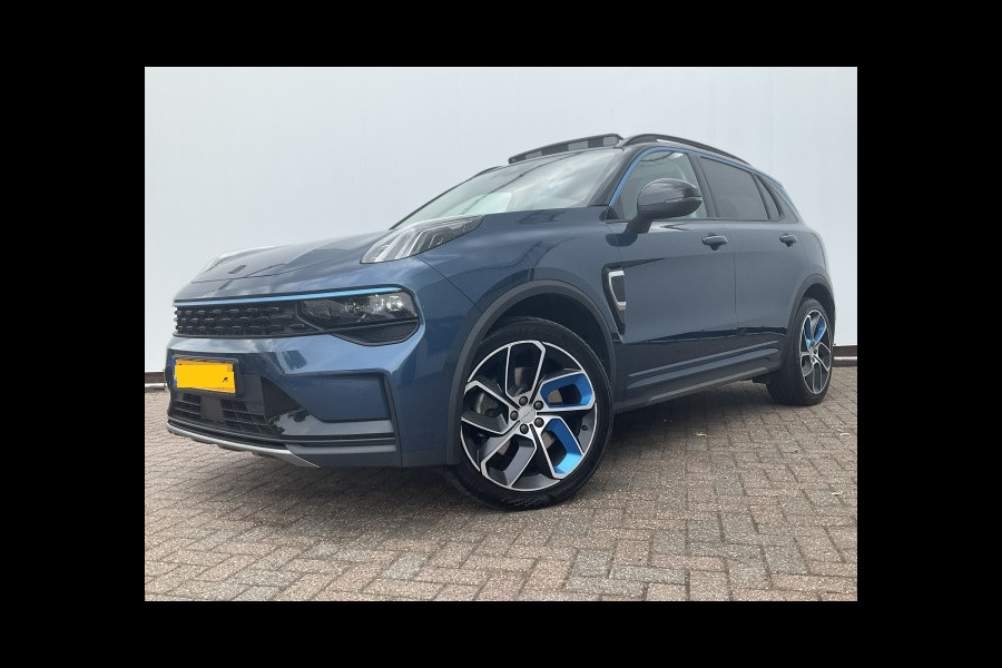 Lynk & Co 01 1.5 PHEV 262pk 360°Cam Carplay Pano.dak Stoelverw. Incl BTW Plug-in