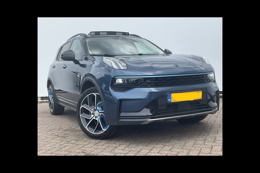 Lynk & Co 01 1.5 PHEV 262pk 360°Cam Carplay Pano.dak Stoelverw. Incl BTW Plug-in