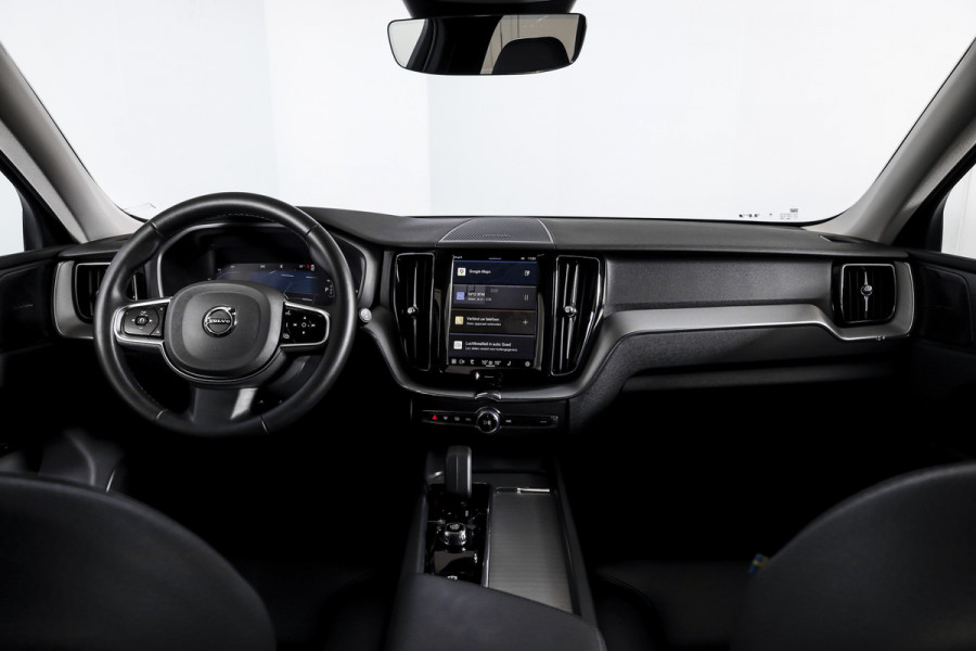 Volvo XC60 2.0 T6 Plug-in hybrid AWD Plus Dark | S/K-Panodak | Dig. Cockpit | Adapt. Cruise | Memory Stoelen | Elek. Klep | Stoel-+stuurverw. | 360 Camera | Harman/Kardon | NAV+App. Connect | LM 19" | 9452