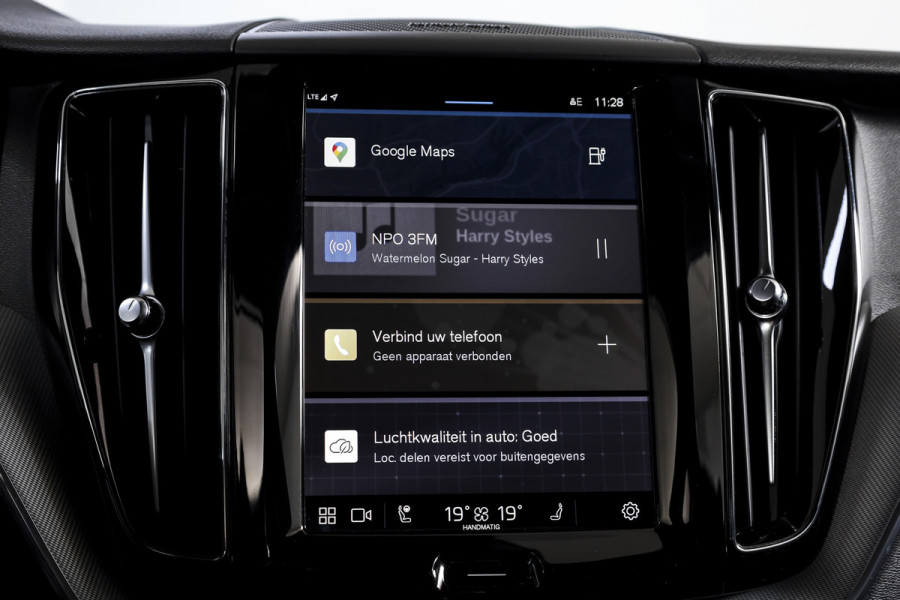 Volvo XC60 2.0 T6 Plug-in hybrid AWD Plus Dark | S/K-Panodak | Dig. Cockpit | Adapt. Cruise | Memory Stoelen | Elek. Klep | Stoel-+stuurverw. | 360 Camera | Harman/Kardon | NAV+App. Connect | LM 19" | 9452