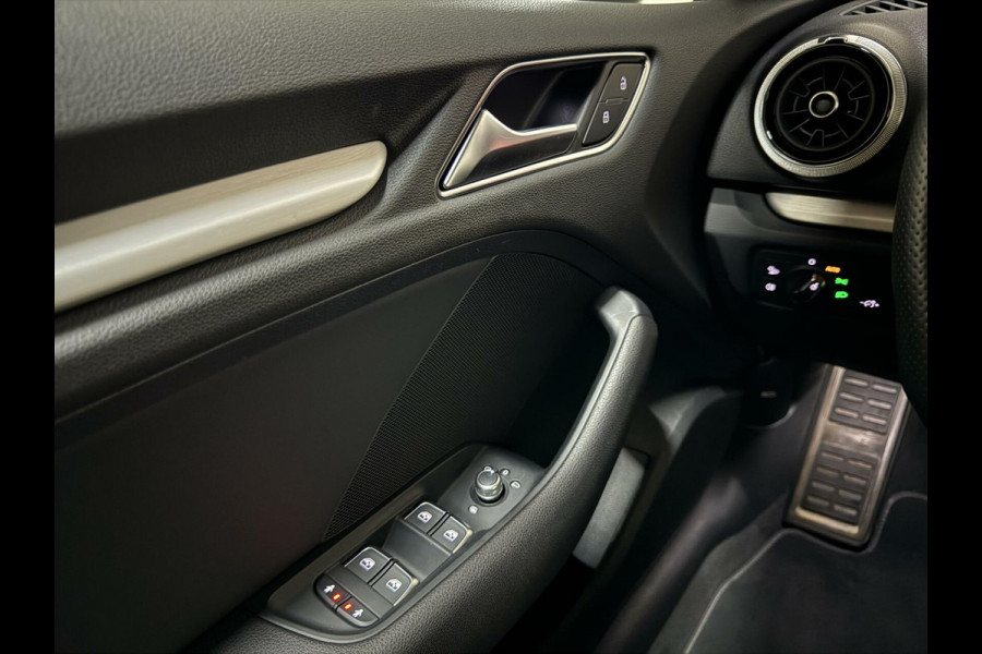 Audi A3 Sportback 35 TFSI Black Edition S-Line Virtual NAP