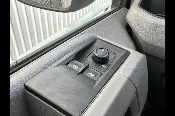 Volkswagen Crafter 35 2.0 TDI L4H3 Comfortline*A/C*CRUISE*HAAK*
