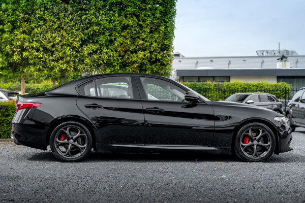 Alfa Romeo Giulia 2.0T Super 200 Pk Aut. Camera Keyless Xenon 18''