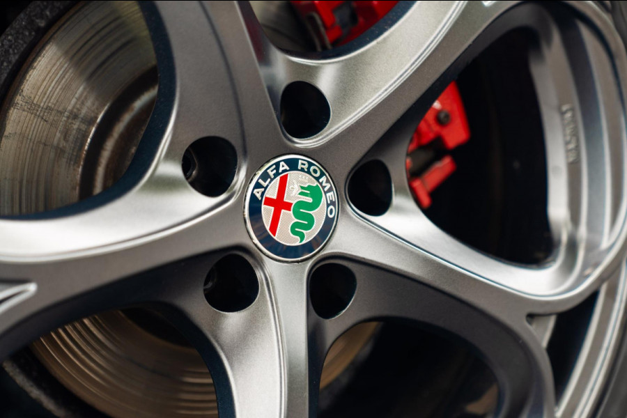 Alfa Romeo Giulia 2.0T Super 200 Pk Aut. Camera Keyless Xenon 18''