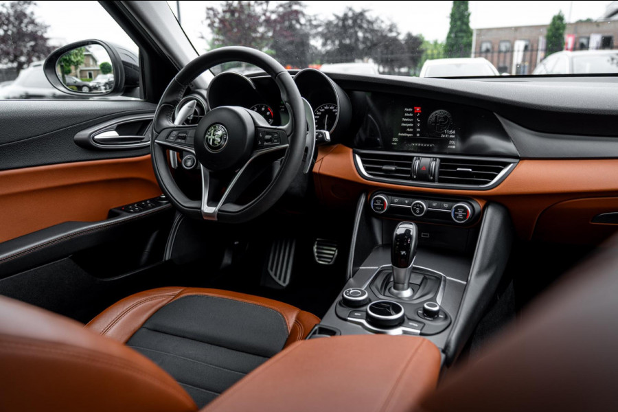Alfa Romeo Giulia 2.0T Super 200 Pk Aut. Camera Keyless Xenon 18''