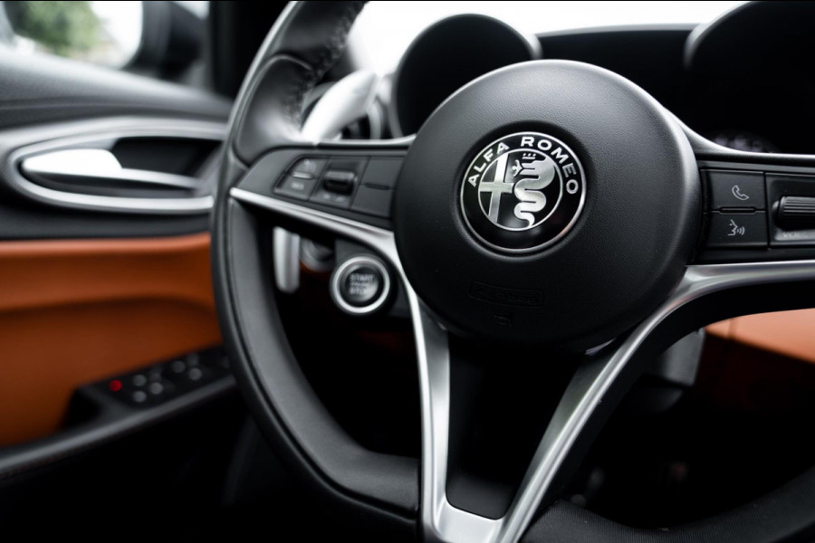 Alfa Romeo Giulia 2.0T Super 200 Pk Aut. Camera Keyless Xenon 18''