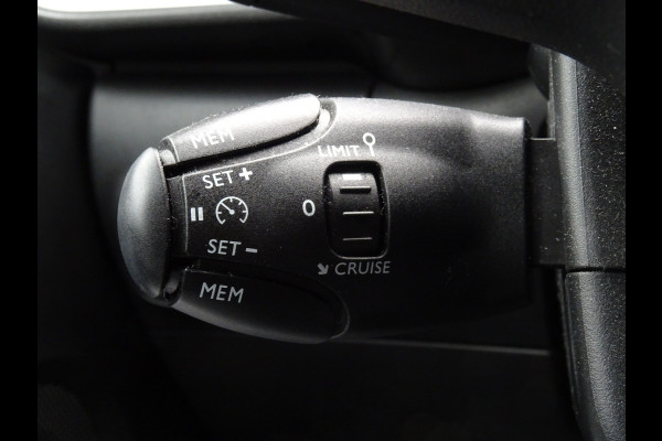 Citroën C3 1.2 PureTech S&S Shine * 110 PK * CARPLAY * STOELVERW. !!