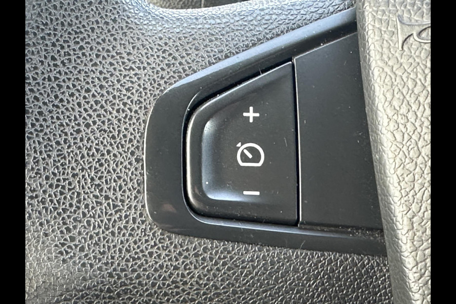 Opel Movano 2.3 CDTI L2H2*A/C*CRUISE*NAVI*PDC*TEL*3PERS*