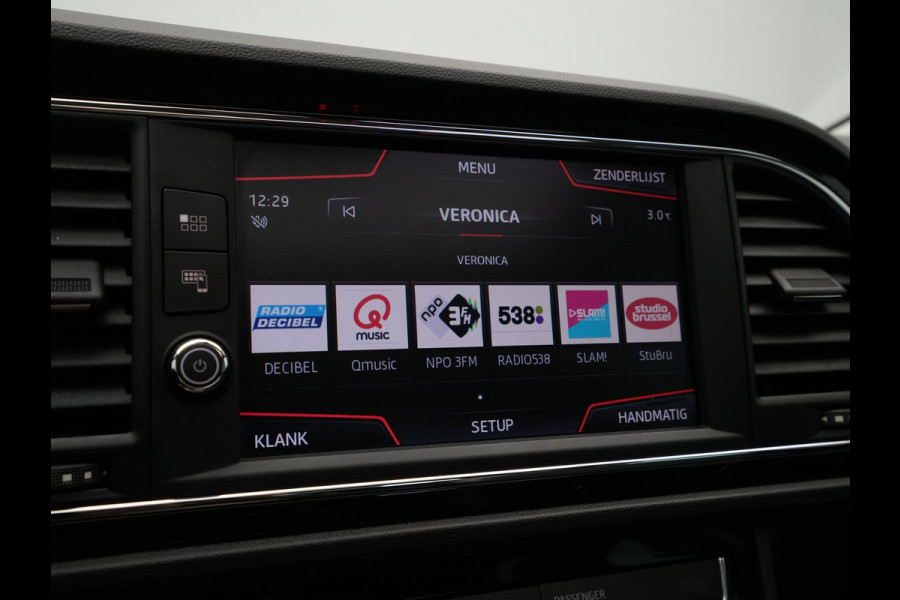 Seat León ST 1.5 TSI 150pk DSG FR Business Intense Panorama Stoelverwarming Led Navigatie Pdc 318