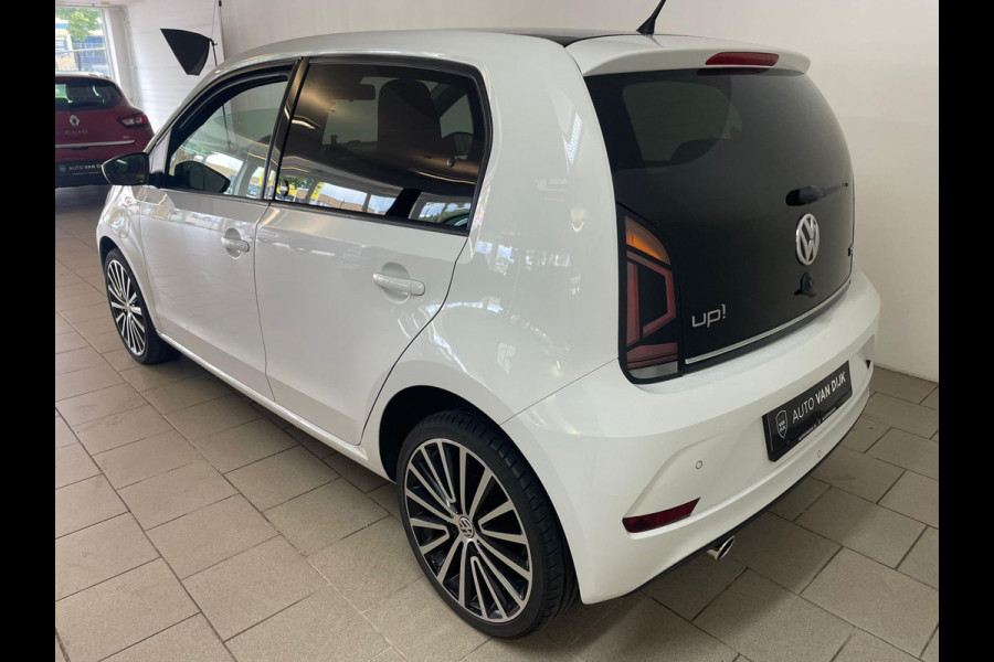 Volkswagen up! 1.0 TSI Sound Up! 90PK AIRCO CLIMA NAVI VIA APP STOELVERW MULTI STUUR POLYGON VELG PDC REGENSENSOR NIEUWSTAAT