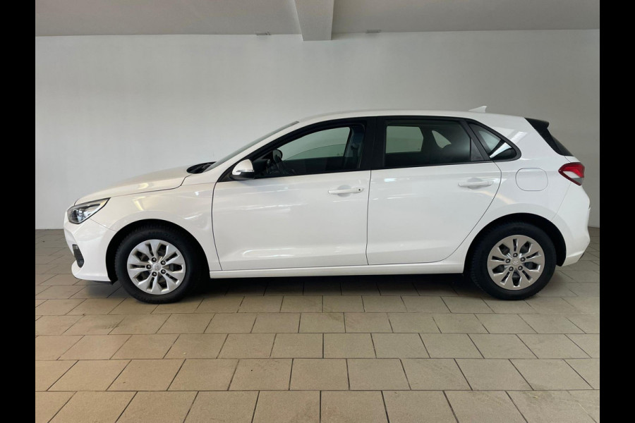 Hyundai i30 1.4 T-GDI Comfort AIRCO NAVI CRUISE BLUETOOTH STOELVERW ELEK RAMEN CENT VERG PDC 5DRS NIEUWSTAAT