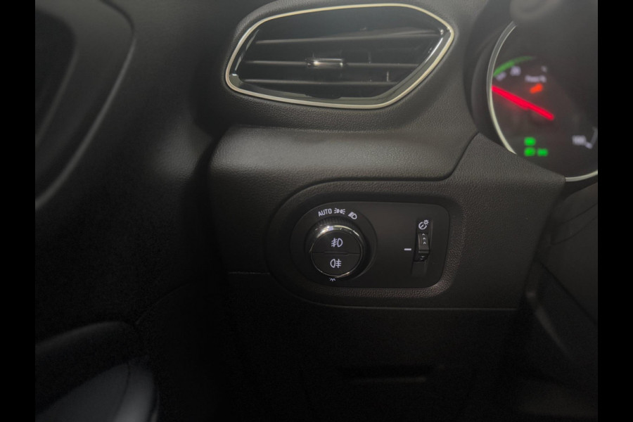 Opel Grandland X 1.6 Turbo Hybrid 300pk 4x4 360° | Keyless | Luxe Leder | Verw. Stoelen