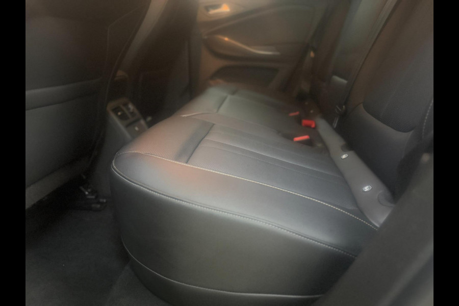 Opel Grandland X 1.6 Turbo Hybrid 300pk 4x4 360° | Keyless | Luxe Leder | Verw. Stoelen