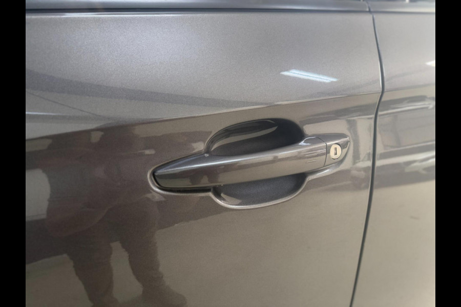 Opel Grandland X 1.6 Turbo Hybrid 300pk 4x4 360° | Keyless | Luxe Leder | Verw. Stoelen