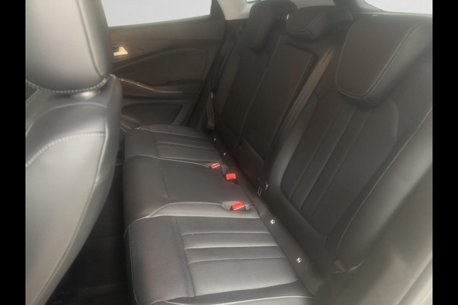 Opel Grandland X 1.6 Turbo Hybrid 300pk 4x4 360° | Keyless | Luxe Leder | Verw. Stoelen