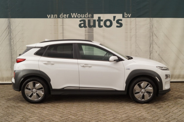 Hyundai Kona EV Premium 64kWh -LEER-ECC-S.DAK-TREKHAAK-