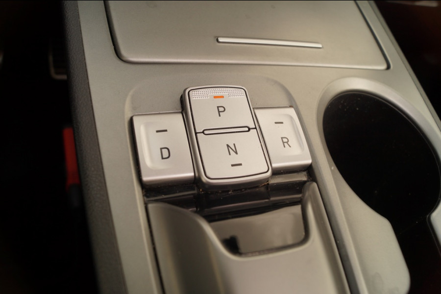 Hyundai Kona EV Premium 64kWh -LEER-ECC-S.DAK-TREKHAAK-