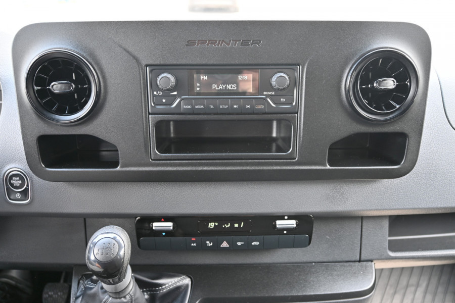 Mercedes-Benz Sprinter 315 CDI L2 DC RWD Open laadbak Airco, Trekhaak, 7 Zitplaatsen Dubbele cabine open laadbak