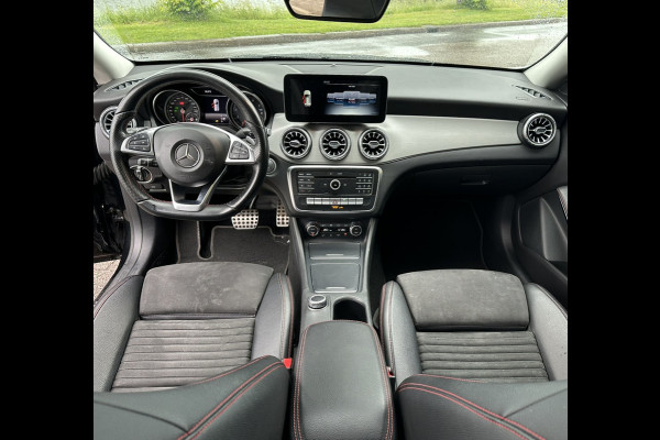Mercedes-Benz CLA-Klasse Shooting Brake 180 Business Solution AMG ** Panodak ** Navigatie ** Stoelverwarming