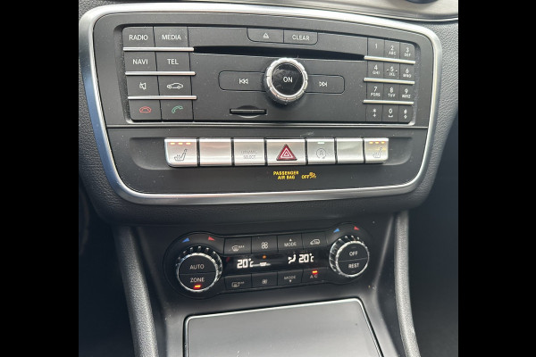 Mercedes-Benz CLA-Klasse Shooting Brake 180 Business Solution AMG ** Panodak ** Navigatie ** Stoelverwarming