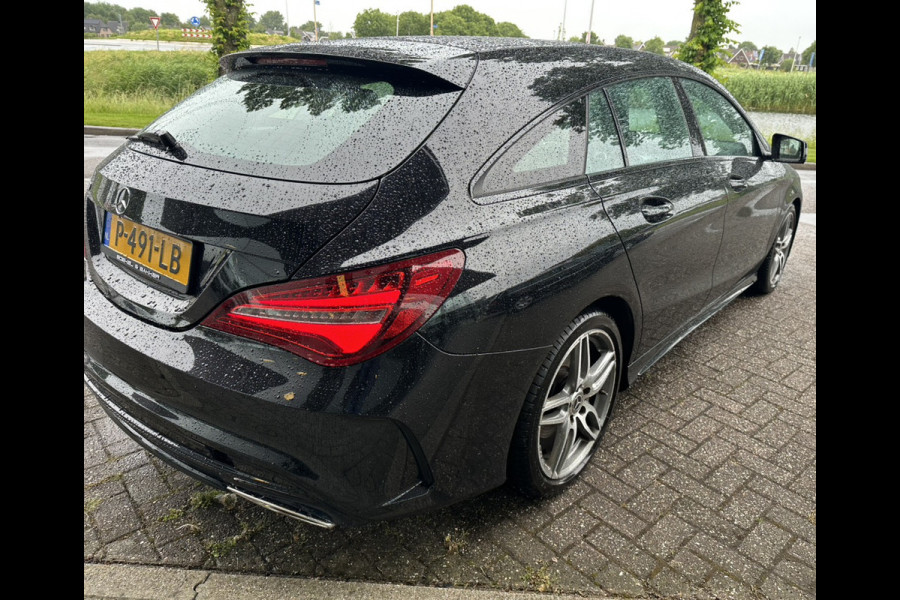 Mercedes-Benz CLA-Klasse Shooting Brake 180 Business Solution AMG ** Panodak ** Navigatie ** Stoelverwarming