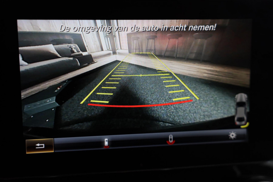 Mercedes-Benz GLC Coupé 300 4MATIC AMG 63 Look / Lane Assist / Leder / F1 / Sfeerverlichting / Camera / Led / Pdc / 20 Inch