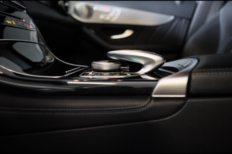 Mercedes-Benz GLC Coupé 300 4MATIC AMG 63 Look / Lane Assist / Leder / F1 / Sfeerverlichting / Camera / Led / Pdc / 20 Inch