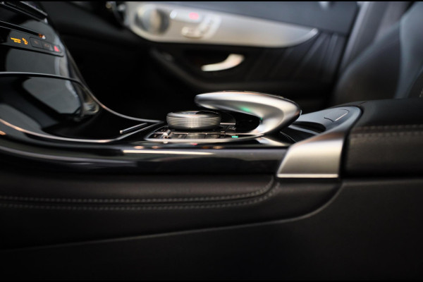 Mercedes-Benz GLC Coupé 300 4MATIC AMG 63 Look / Lane Assist / Leder / F1 / Sfeerverlichting / Camera / Led / Pdc / 20 Inch