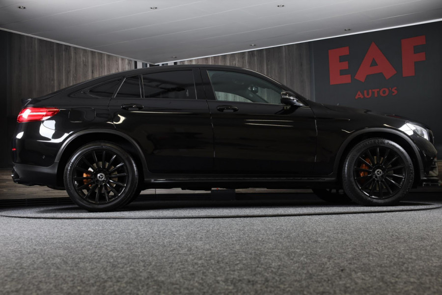 Mercedes-Benz GLC Coupé 300 4MATIC AMG 63 Look / Lane Assist / Leder / F1 / Sfeerverlichting / Camera / Led / Pdc / 20 Inch