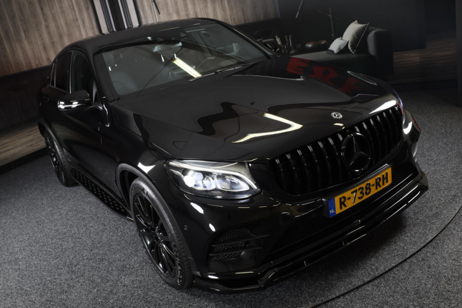 Mercedes-Benz GLC Coupé 300 4MATIC AMG 63 Look / Lane Assist / Leder / F1 / Sfeerverlichting / Camera / Led / Pdc / 20 Inch