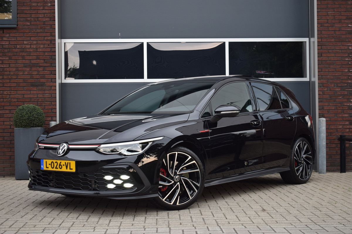 Volkswagen Golf GTI 2.0 TSI 245pk DSG | Pano | Camera | H&K | 19" Volkswagen Golf GTI 2.0 TSI 245pk DSG | Pano | Camera | H&K | 19"