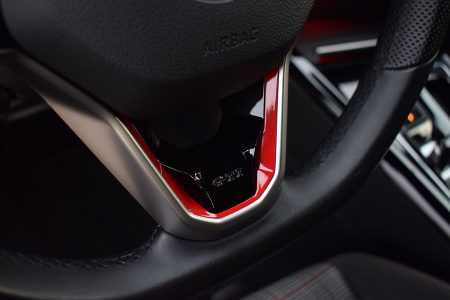 Volkswagen Golf GTI 2.0 TSI 245pk DSG | Pano | Camera | H&K | 19"
