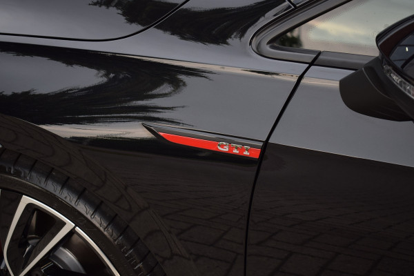 Volkswagen Golf GTI 2.0 TSI 245pk DSG | Pano | Camera | H&K | 19"