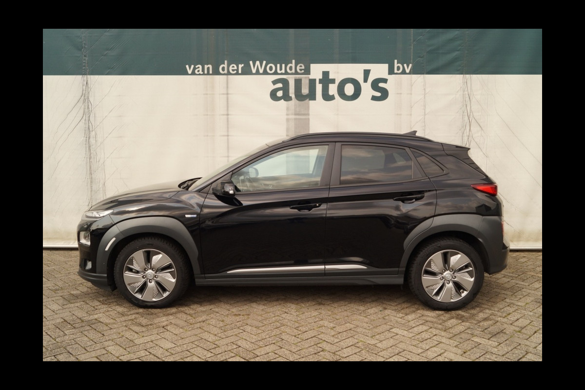 Hyundai Kona EV Premium 64kWh -LEER-ECC-NAVI-CAM-PDC-