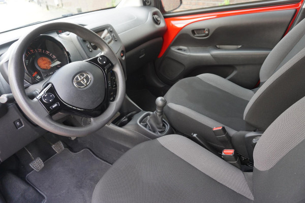 Toyota Aygo 1.0 VVT-i x-fun/Dealeronderhouden/1e Eigenaar/