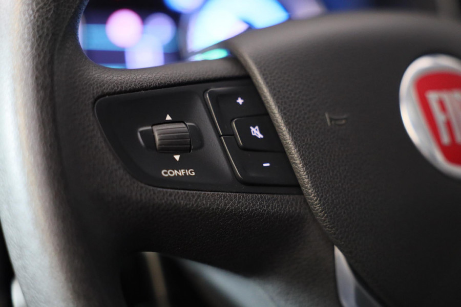 Fiat E-Scudo L2H1 75 kWh / Snellader / Airco / Navi / Camera / 3 Zits / Cruise Control / Schuifdeur / Elek Pakket / Pdc