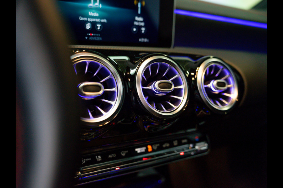 Mercedes-Benz CLA-Klasse Shooting Brake CLA 250 AMG Line | NIGHT | Burmester | Pano