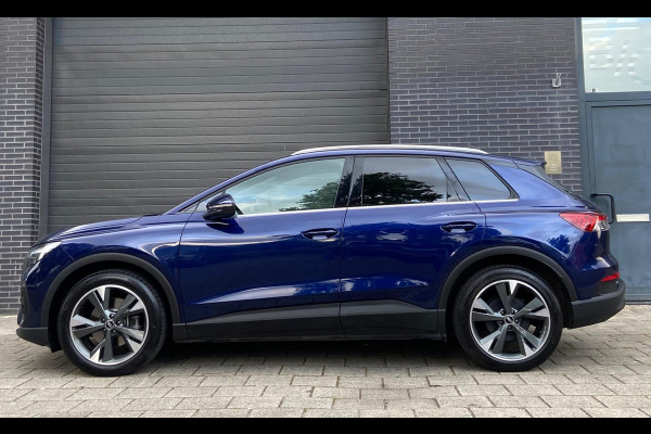 Audi Q4 e-tron 35 NIEUWSTAAT! 9900KM/NAV/CRUISE/CAMERA/VIRTUAL