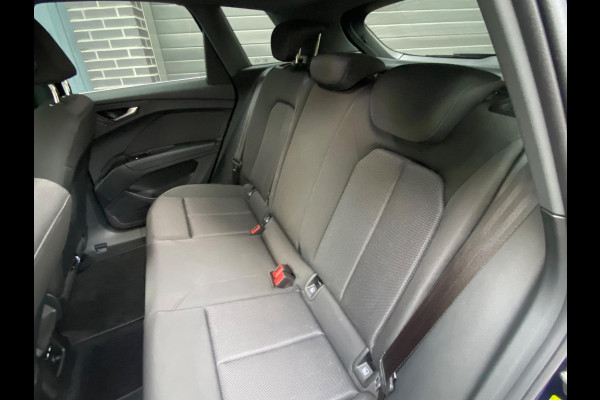 Audi Q4 e-tron 35 NIEUWSTAAT! 9900KM/NAV/CRUISE/CAMERA/VIRTUAL