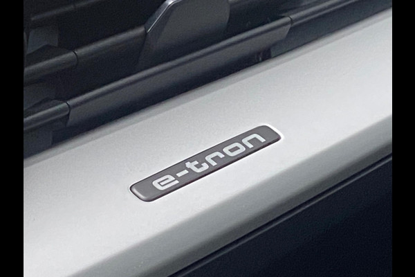 Audi Q4 e-tron 35 NIEUWSTAAT! 9900KM/NAV/CRUISE/CAMERA/VIRTUAL